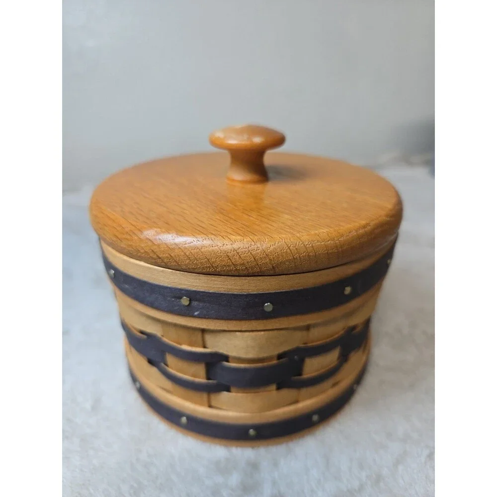 Vintage 2000 Bradford Basket Co Round Lidded Basket Signed CMG Oak Lid